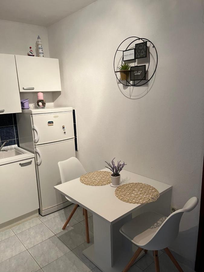 Apartments Despotovic Vis Eksteriør bilde
