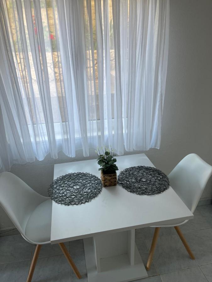 Apartments Despotovic Vis Eksteriør bilde
